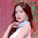 <b>누가</b> 더 예쁜 얼굴이야?