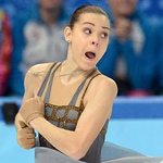 [댓글부탁해] 소트니코바 <b>지입</b>으로 캔달제너닮았다고함 ㅋㅋㅋ