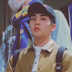 [시우민] 시우민 머리 무슨일이야?