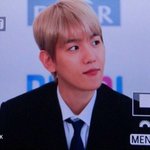 [백현] 백현이 머리 다듬엇을 뿐인데 귀여움 506배 <b>상승</b>한 듯...