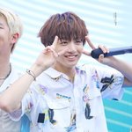 [방탄소년단] 헐 꾸기 <b>이옷</b>에 테이프 붙여있던거 이제앎ㅋㅋㅋ