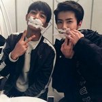 [EXO] 후니 <b>투샷</b> 잘생쁨 뉸.뉸
