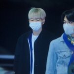 [EXO] 큥이 조카 좋다...