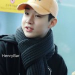 <b>헨리</b>가 서른살이었어요..?
