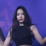 손나은 콘서트때 몸매 쩌러