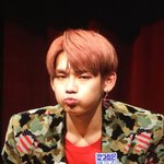 [어깨] 말랐는데 어깨는 한바가지인 신인남자아이돌