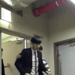 [EXO] 박찬열 뛰어가는데 <b>무개념</b>미쳤나