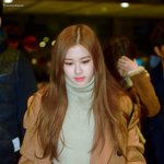 최근 로제 <b>크롭탑</b> 패션 예쁘다