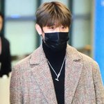 [박우진] 우진이 <b>가르마</b> 바꾼거 넘예뻐 ㅜㅜ