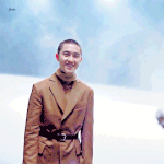 [EXO] <b>담</b>ㄷ<b>달</b>부터 용돈 모아서 콘서트 갈거다,,,,,,,,,...