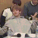 [EXO] <b>전설</b>의 엑소 전화받아짤