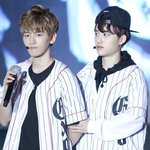 [EXO] 경수 이 사진 레1고같음