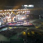 [방탄소년단] +<b>현장</b> 4층인데 아미들 몇명보인다ㅎㅎ