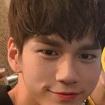 [댓글부탁해] 워너원 포스터 이런거 팔사람