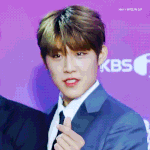 [박우진] 이걸봐 얘 <b>이어링</b> 한거 이거 보라고