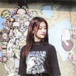 이거 잠금화면하면 너무 <b>덕후</b>같을까?