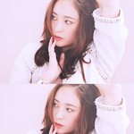 <b>머리</b>에 피스 붙이고 <b>예전</b> 미모 나오는 크리스탈