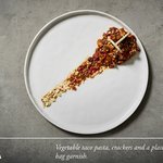 전투 식량의 예술적 플<b>레이팅</b>