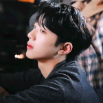 <b>라이관린</b> 얘는 진짜
