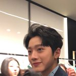 [모두드루와] 미친 미모 라이관린 (발렌티노)