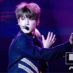 [박우진] 박우진귀여운사진주세요ㅜㅜ