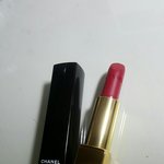 샤넬 립스틱 산거 왔는데 <b>조녜</b>