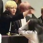 [방탄소년단] <b>우와</b> 얘 누구야?