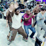 메이즈<b>러너</b> 크루들이 내 인생 망쳐놈