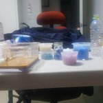 [조언부탁해] <b>책상</b> 존아 더러운데 치우기 귀찮음 사진 유