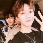[세븐틴] 이짤 진짜 <b>형아</b>랑 동생같음
