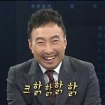 아..ㅋㅋ <b>책상</b>이 더러워서 작은<b>책상</b> 들고왔었는데