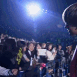 [EXO] <b>울지</b>말라고 달래주는거 조카 다정해