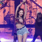 [댓글부탁해] 오늘 조이 의상 이건 좀 아니지않냐;;;