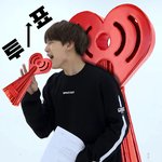 [방탄소년단] 투표 독려짤 놓고감