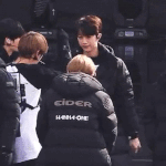 [조언부탁해] 한<b>달용</b>렌즈 언제낄ㄲㅏ..???