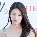 <b>수지</b> 존예 ㅋㅋ