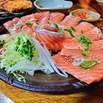 나 오늘 연어 처음 먹어봤는데