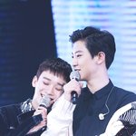 [EXO] 야 나 아이핥 알티하다가 애들 개커<b>여운</b> 사진 주워옴