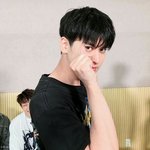 [아이콘] 애들 남친짤좀 <b>기브</b>해줘..