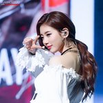 다시 태어난다면 살아보고픈 얼굴들(<b>여</b><b>돌</b>)