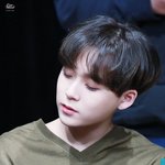 스타일링 바꾸고 완전 다른사람 된 아이돌ㄷㄷ