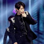 [EXO] 그냥 수트말고 이수트 <b>입어</b>줬으면 좋겠다