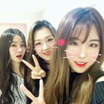 근데 진짜 <b>뿔테</b> 안경은