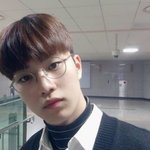 너넨 이럴때 누구랑 놀거임?