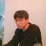 버스에서 과자 먹는거 <b>민폐</b>임?