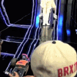 [드루와] 찍는 사람도 민망한 아이돌 가랑이 촬영의 비밀.<b>gif</b>