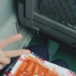 <b>기차</b>안에서 떡볶이먹는중^❤^