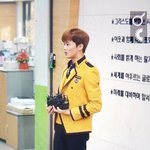 [댓글부탁해] 서공예 졸업식 마이크 잘못든 아이돌.jpg