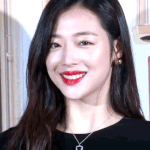 나도 턱 좀 길어지고싶다