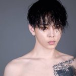 <b>스웩</b> &amp; 포스가 남다른 하이라이트 용준형